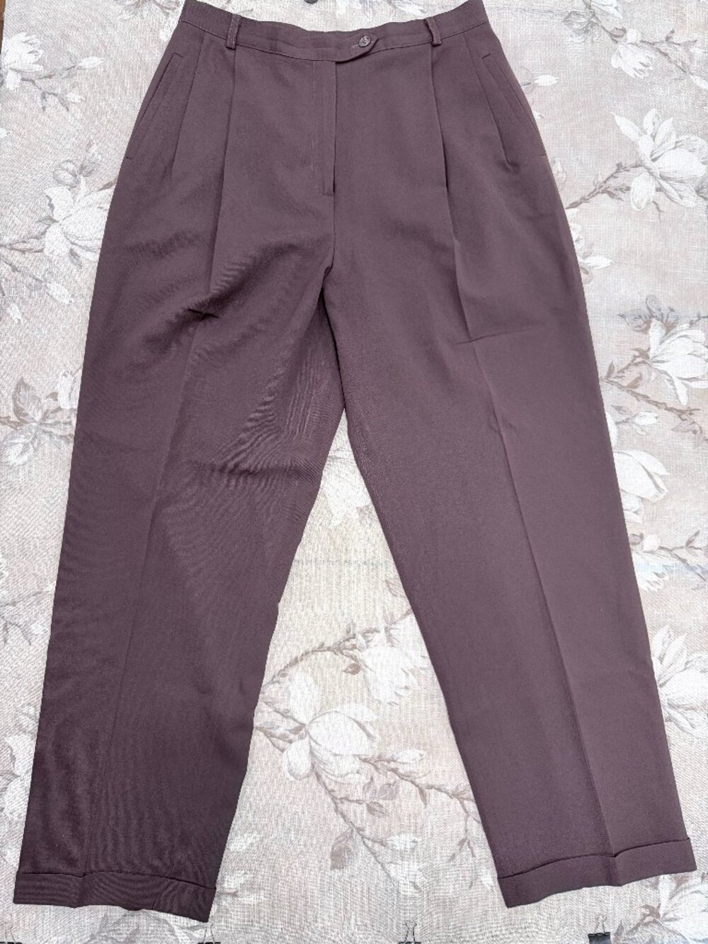 Austin Reed Eggplant 100% Worsted Wool Pleated Dress Pants Fully Lined USA Size